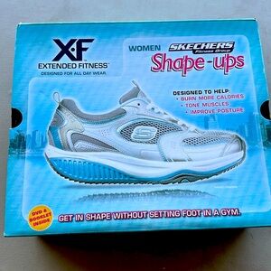 NIB Sketchers Shape-Ups Women’s size 10